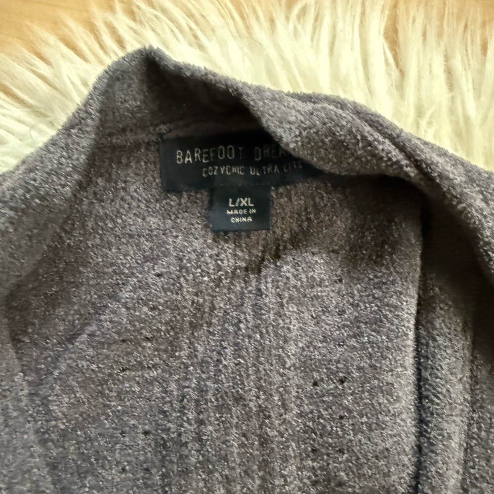 Barefoot Dreams Gray Vest L/ XL - Picture 2 of 4